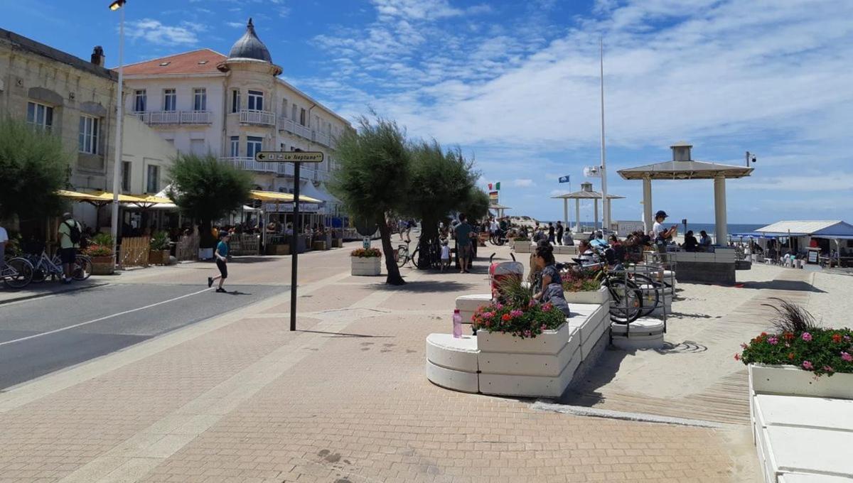 Hotel Dejean 178 Soulac-sur-Mer Exterior foto